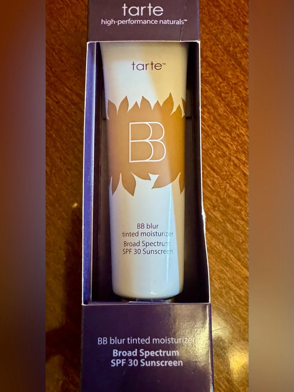 tarte BB Blur Tinted Moisturizer Foundation in Medium **New & Sealed**